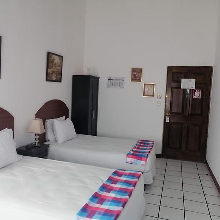 Novohostal B&B Ville de Guatemala Extérieur photo
