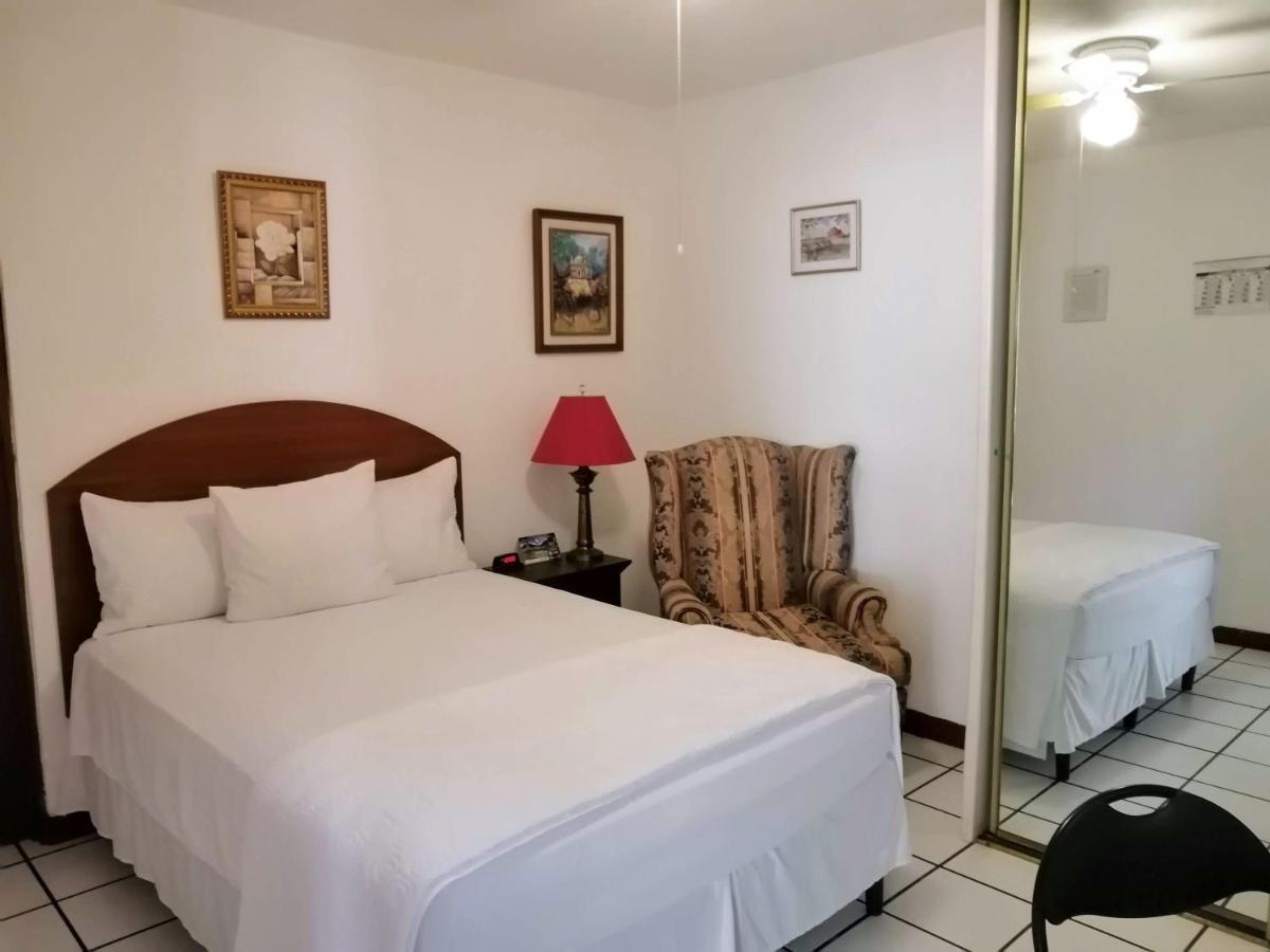 Novohostal B&B Ville de Guatemala Extérieur photo