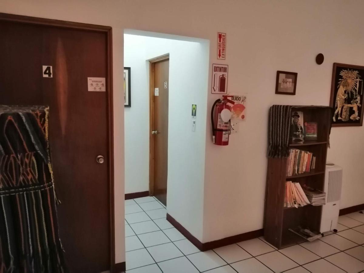 Novohostal B&B Ville de Guatemala Extérieur photo