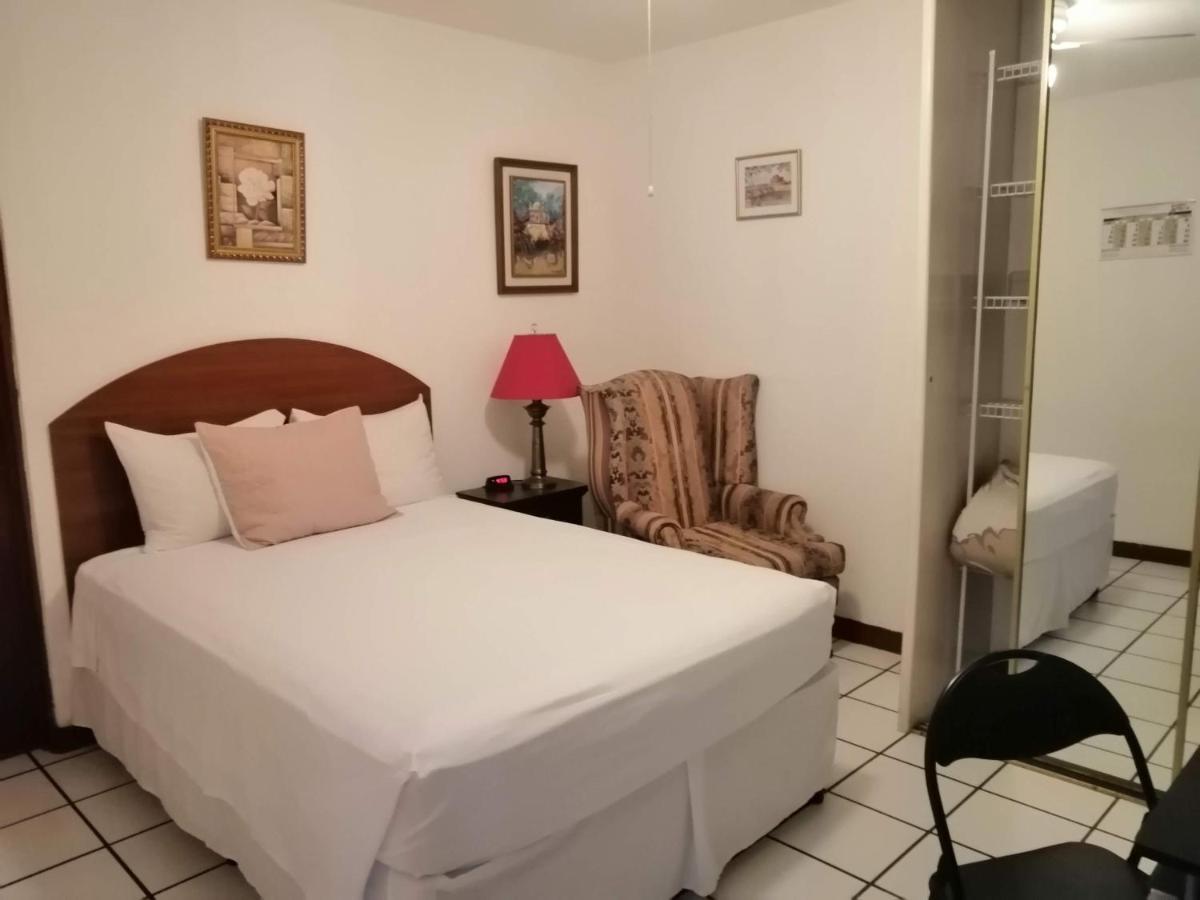 Novohostal B&B Ville de Guatemala Extérieur photo