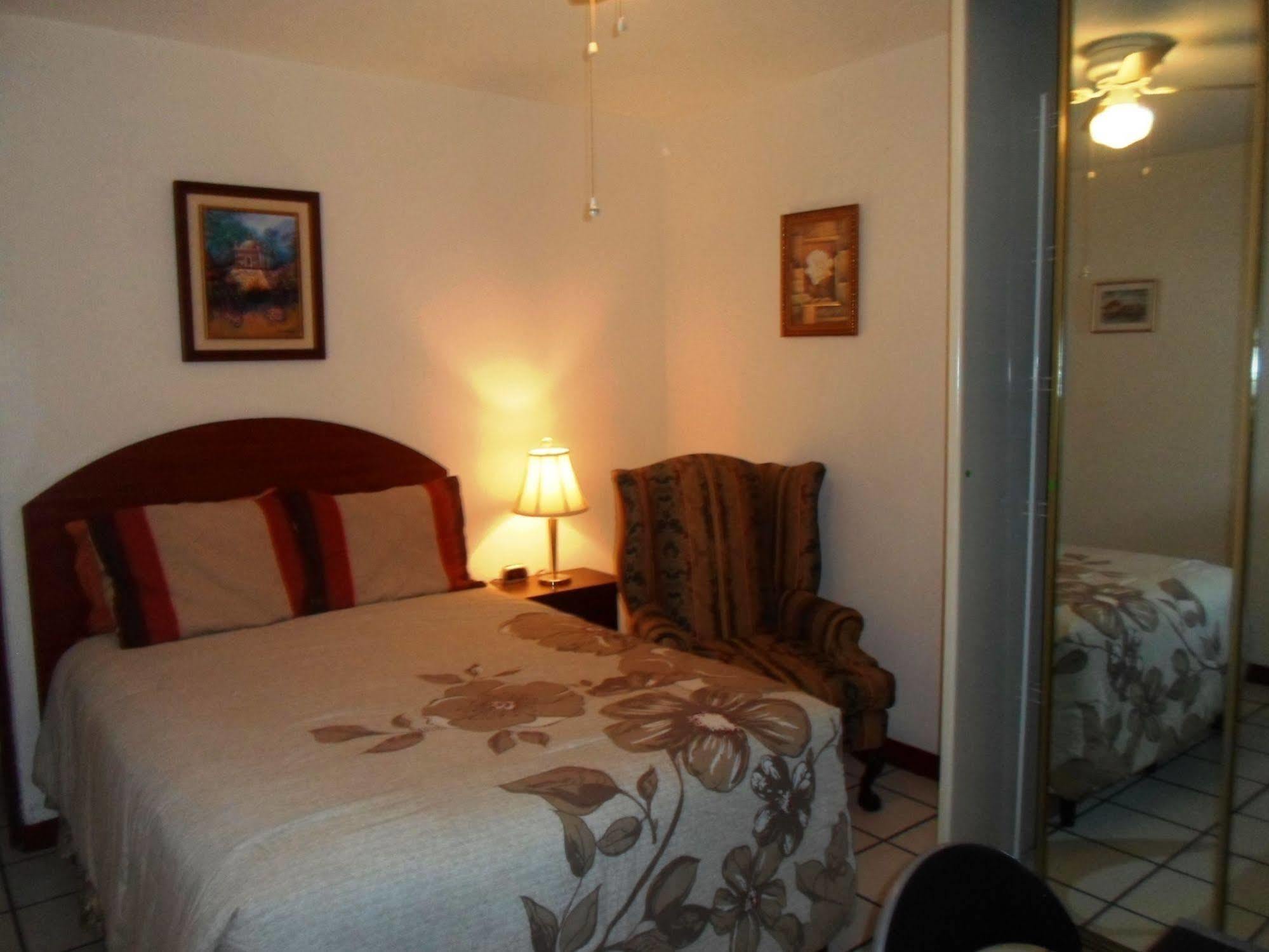 Novohostal B&B Ville de Guatemala Extérieur photo