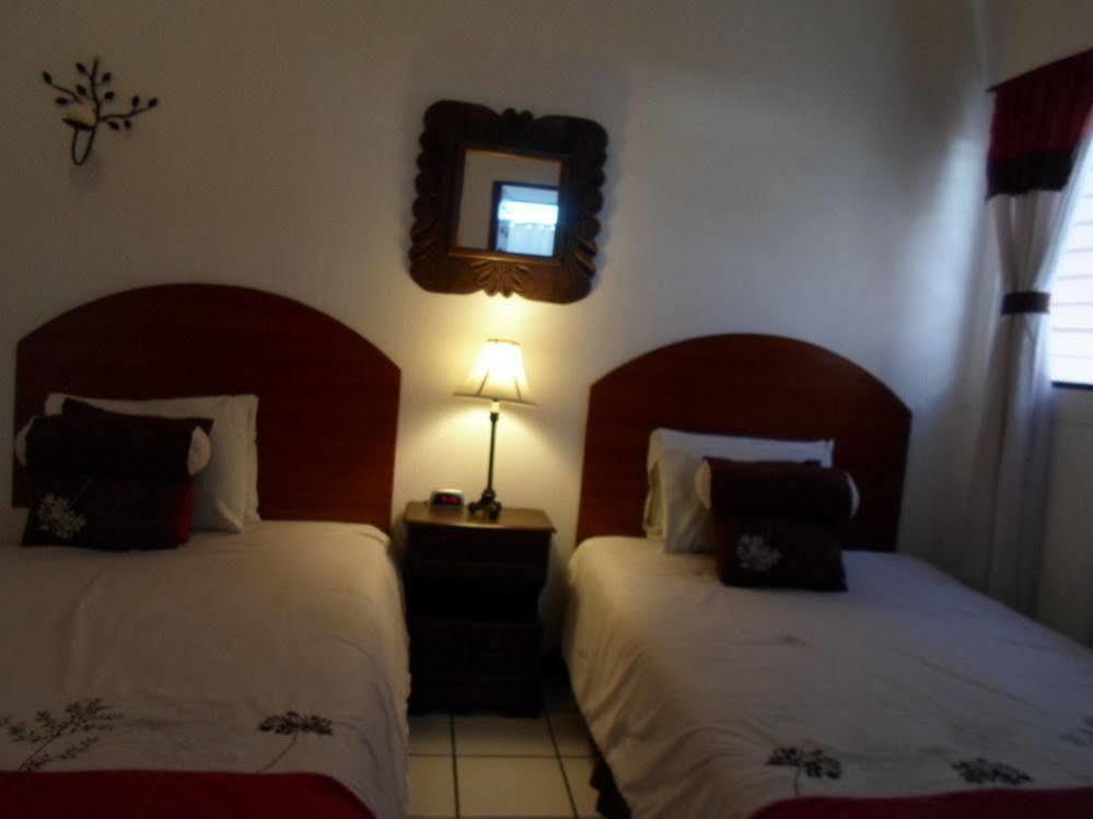 Novohostal B&B Ville de Guatemala Extérieur photo