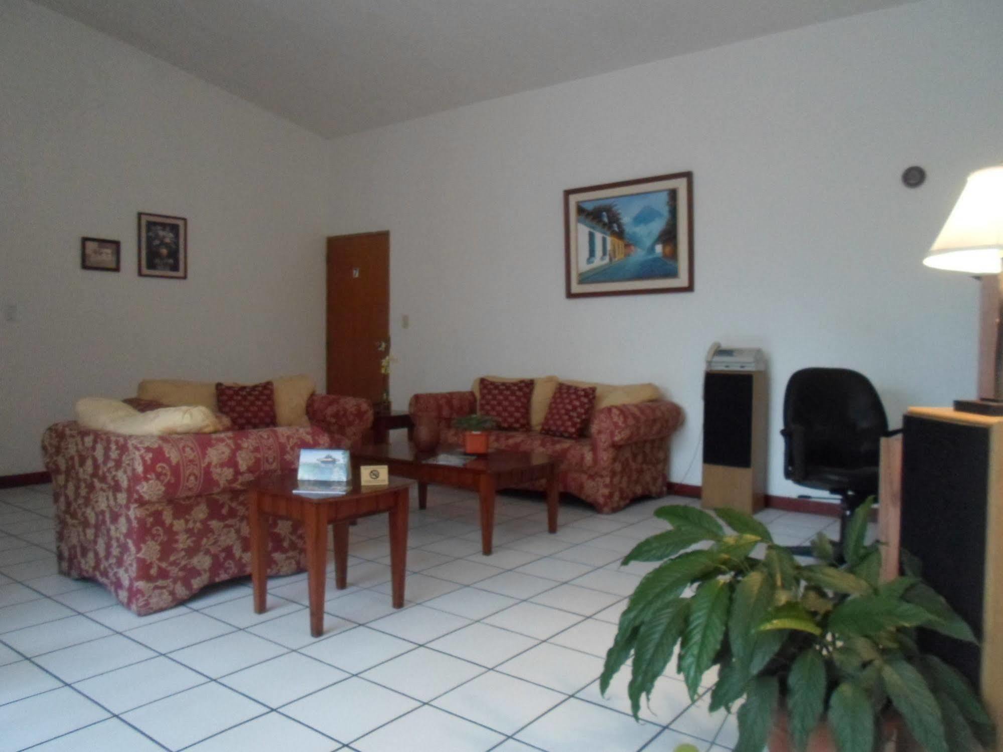 Novohostal B&B Ville de Guatemala Extérieur photo